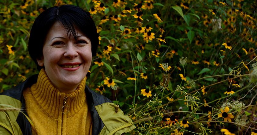Shahrzad Hashemi in the garden