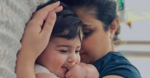 Evin Arsalani sleeping near her daughter