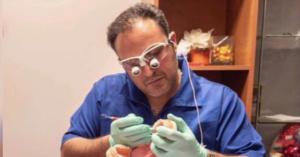 Farhad Niknam - Dentist