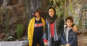 Dorsa and Daniel Ghandchi with their mother Faezeh Falsafi - Nature